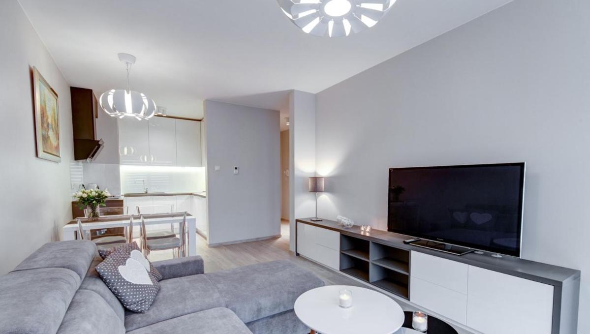 Prestige Aparthotel Centrum Nautica 什切青 外观 照片