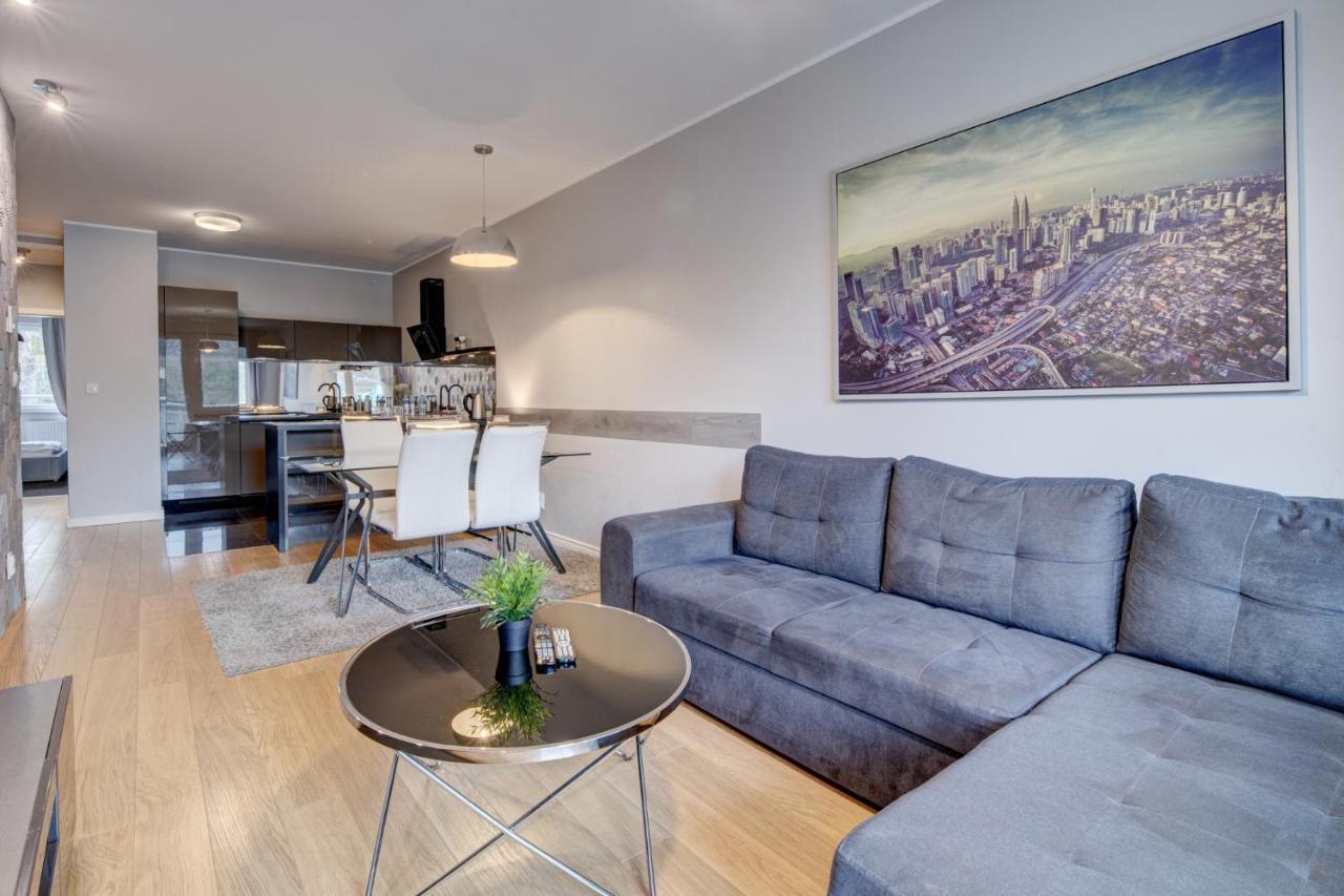 Prestige Aparthotel Centrum Nautica 什切青 外观 照片